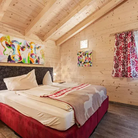 Vintage Chalet With Sauna And Jacuzzi In 木屋 *