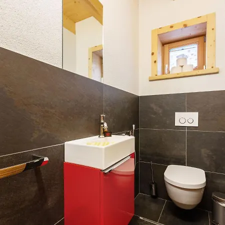 Vintage Chalet With Sauna And Jacuzzi In * Kaprun