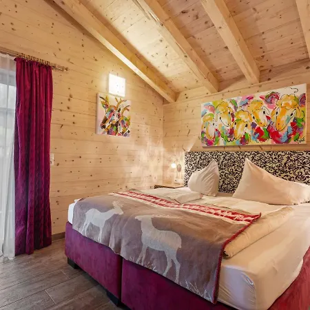 Vintage Chalet With Sauna And Jacuzzi In * 卡普伦