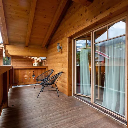 Vintage Chalet With Sauna And Jacuzzi In 卡普伦