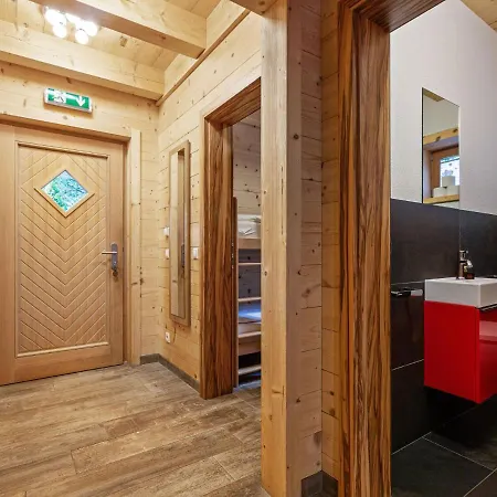 Domek alpejski Vintage Chalet With Sauna And Jacuzzi In Kaprun